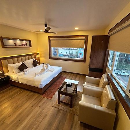 Hotel Golden Orbit Asansol Экстерьер фото